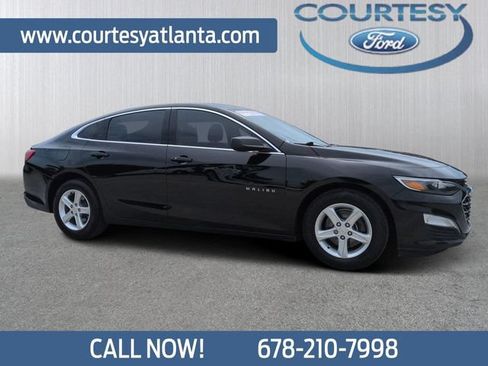 Used 2021 Chevrolet Malibu LS FWD image 1