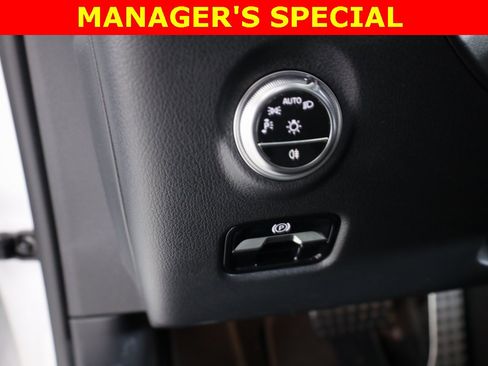 Certified 2025 Mercedes-Benz C 300 4MATIC Sedan image 17