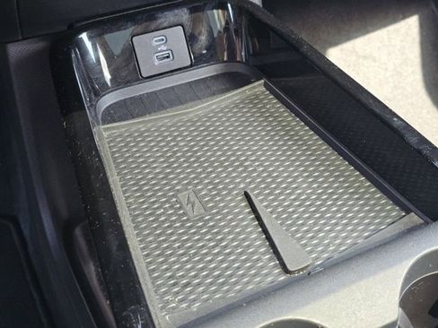 Used 2022 Ford Mustang Mach-E Premium image 27