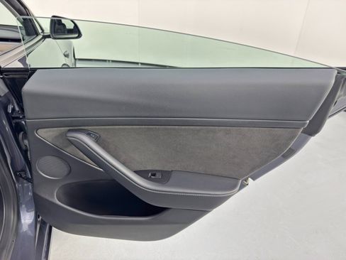 Used 2023 Tesla Model 3 Standard Range image 46