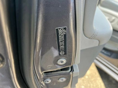 Used 2013 Toyota Sienna Limited w/ Premium Pkg image 33