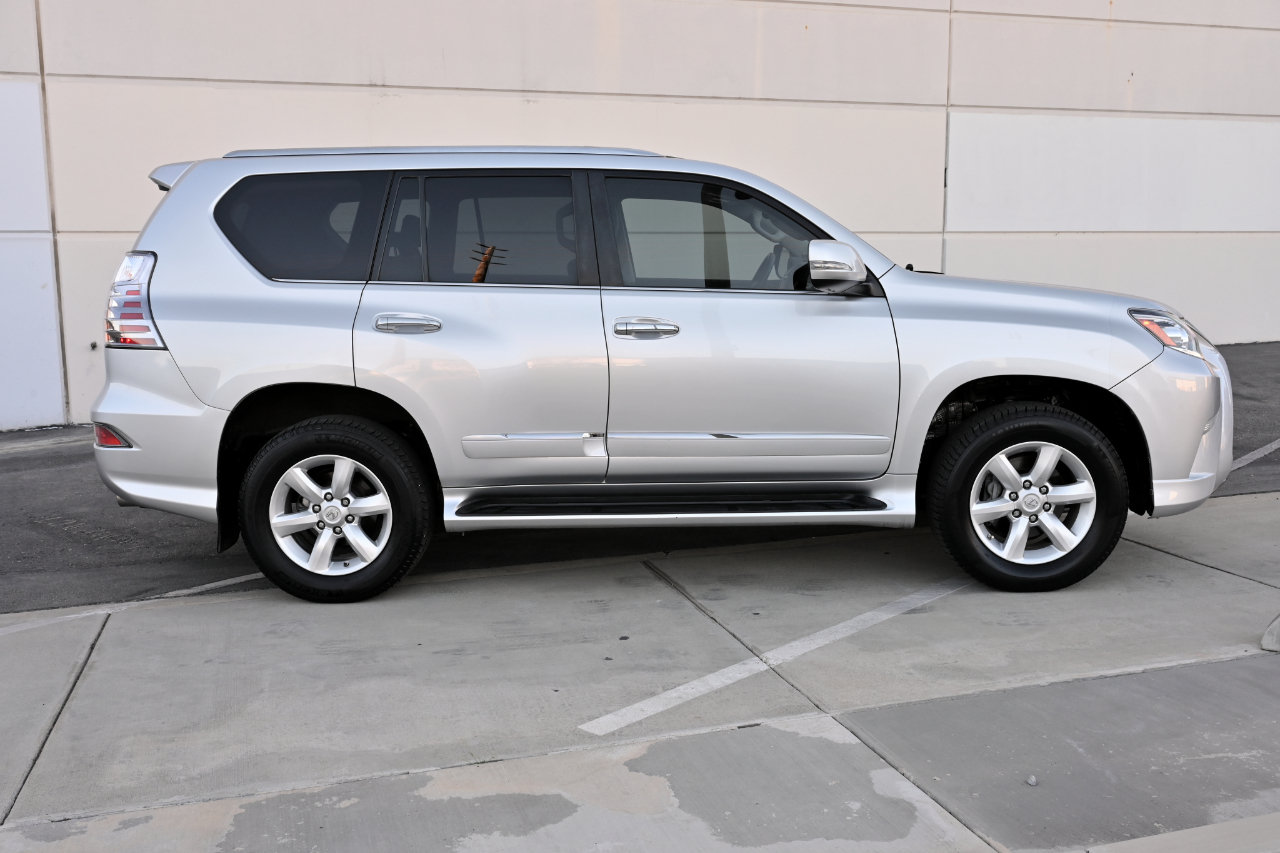 Used 2018 Lexus GX 460 w/ Navigation Package AWD/4WD image 7