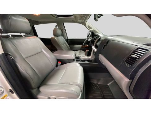 Used 2013 Toyota Tundra Limited w/ Memory Pkg AWD/4WD image 18