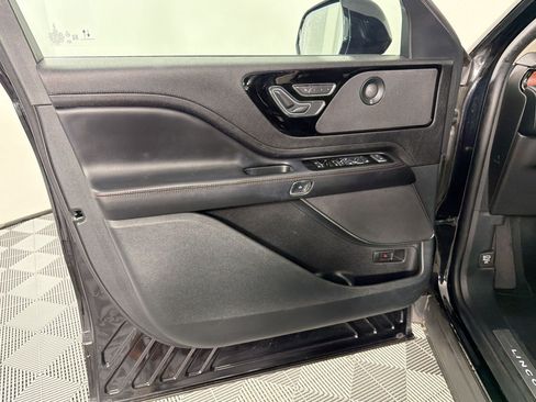 Used 2023 Lincoln Aviator Reserve w/ Equipment Group 201A RWD image 12