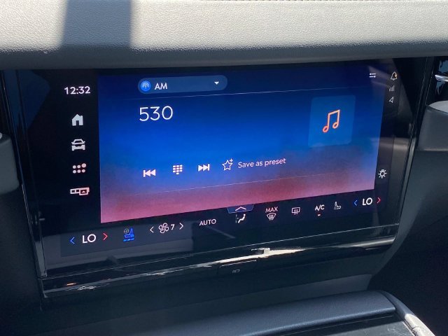 New 2027 Lincoln Navigator Reserve AWD/4WD image 20