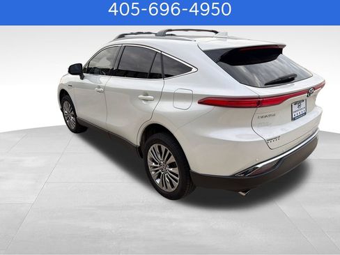 Used 2021 Toyota Venza XLE w/ Softex Package AWD/4WD image 3