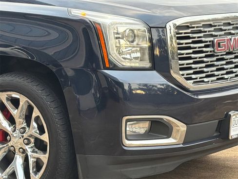 Used 2020 GMC Yukon XL Denali w/ Open Road Package image 5