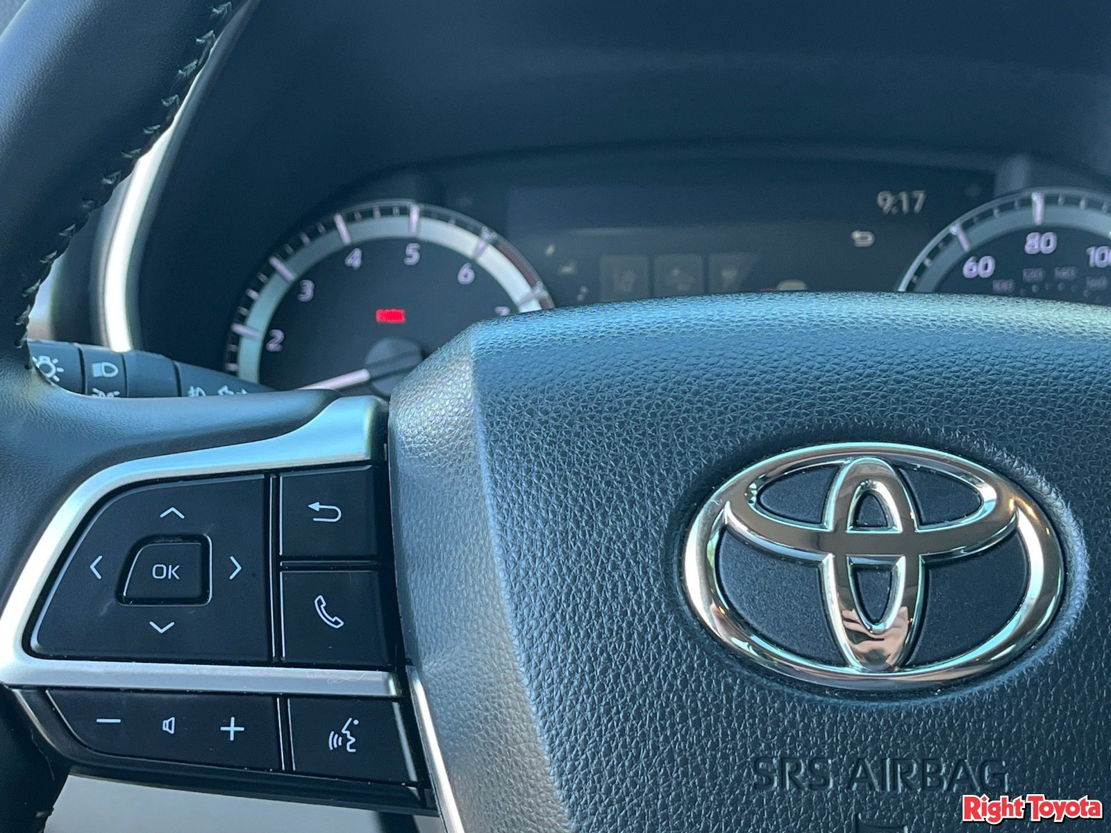 Used 2024 Toyota Highlander XLE AWD/4WD image 22