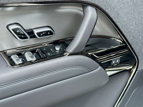 New 2026 Land Rover Range Rover Sport Dynamic SE image 22