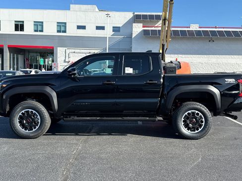 New 2025 Toyota Tacoma TRD Off-Road image 6