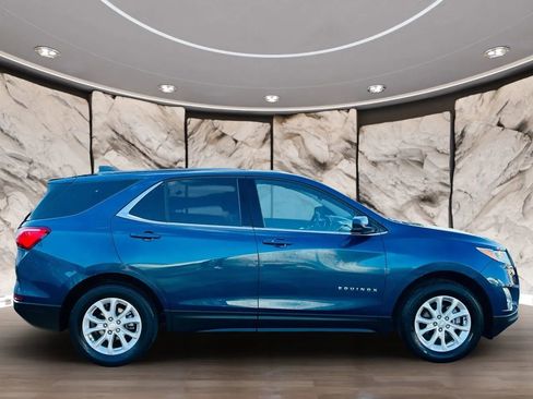 Used 2020 Chevrolet Equinox LT image 4