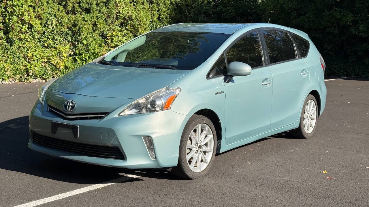 Used 2014 Toyota Prius V Three FWD image 1