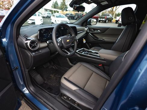 New 2026 Chevrolet Equinox LT w/ Convenience Package II image 11