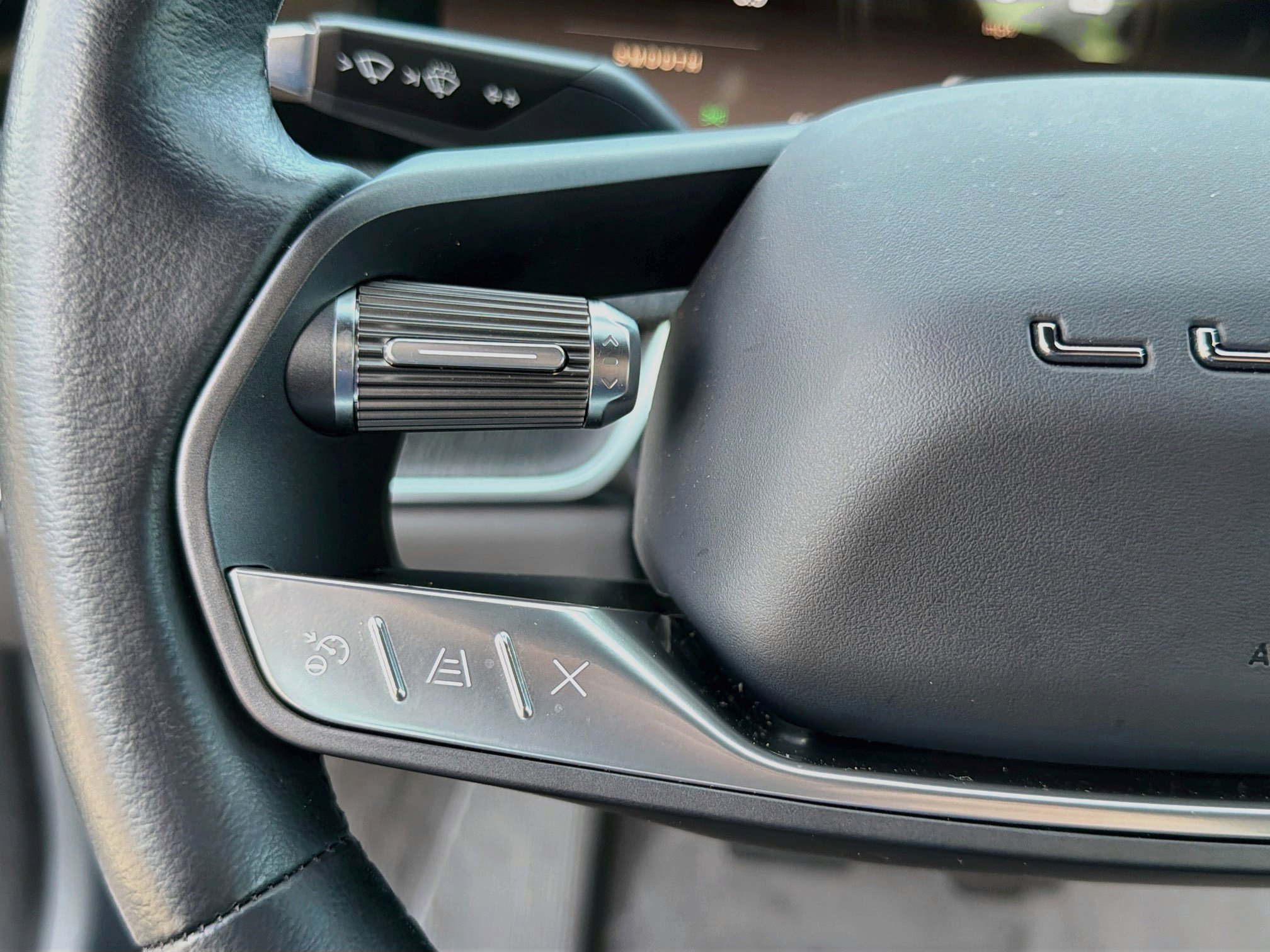 Used 2024 Lucid Air Touring AWD/4WD image 35