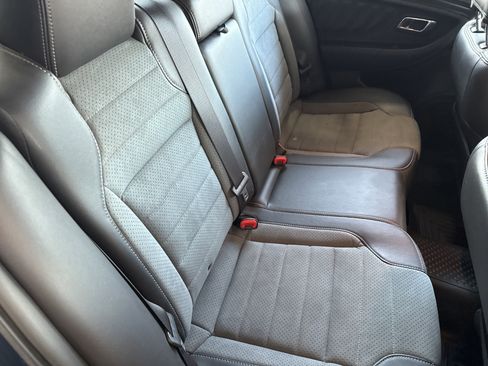 Used 2018 Ford Taurus SHO w/ Sho Performance Package image 12