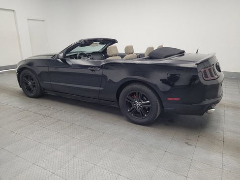 Used 2013 Ford Mustang Convertible RWD image 3