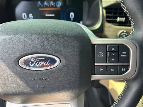 Used 2024 Ford Expedition Limited AWD/4WD image 27