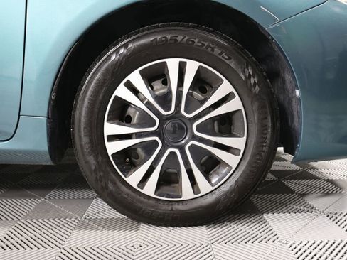 Used 2010 Toyota Corolla LE image 6