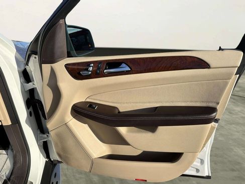 Used 2016 Mercedes-Benz GLE 350 GLE 350 4MATIC AWD 4dr SUV image 23