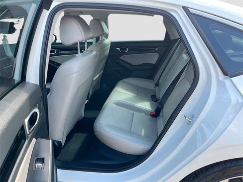 Used 2024 Honda Civic Touring image 23
