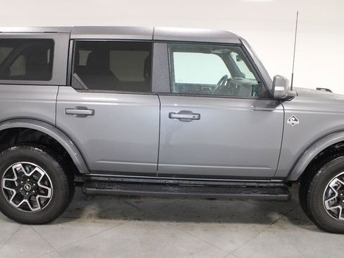 Used 2024 Ford Bronco Outer Banks AWD/4WD image 11