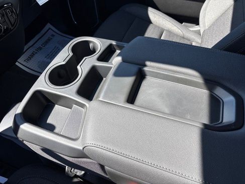 New 2026 GMC Sierra 1500 SLE image 25