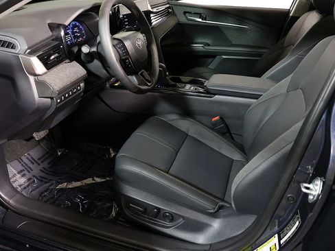 Used 2026 Toyota Camry XLE w/ Premium Plus Package AWD/4WD image 4