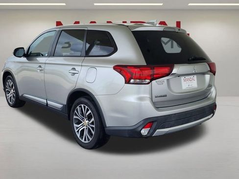 Used 2018 Mitsubishi Outlander ES FWD image 7