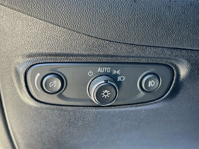 Used 2018 Chevrolet Equinox Premier AWD/4WD image 15
