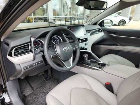 Used 2024 Toyota Camry XLE w/ Navigation Package image 15