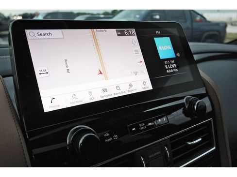 Used 2024 INFINITI QX80 Sensory AWD/4WD image 26