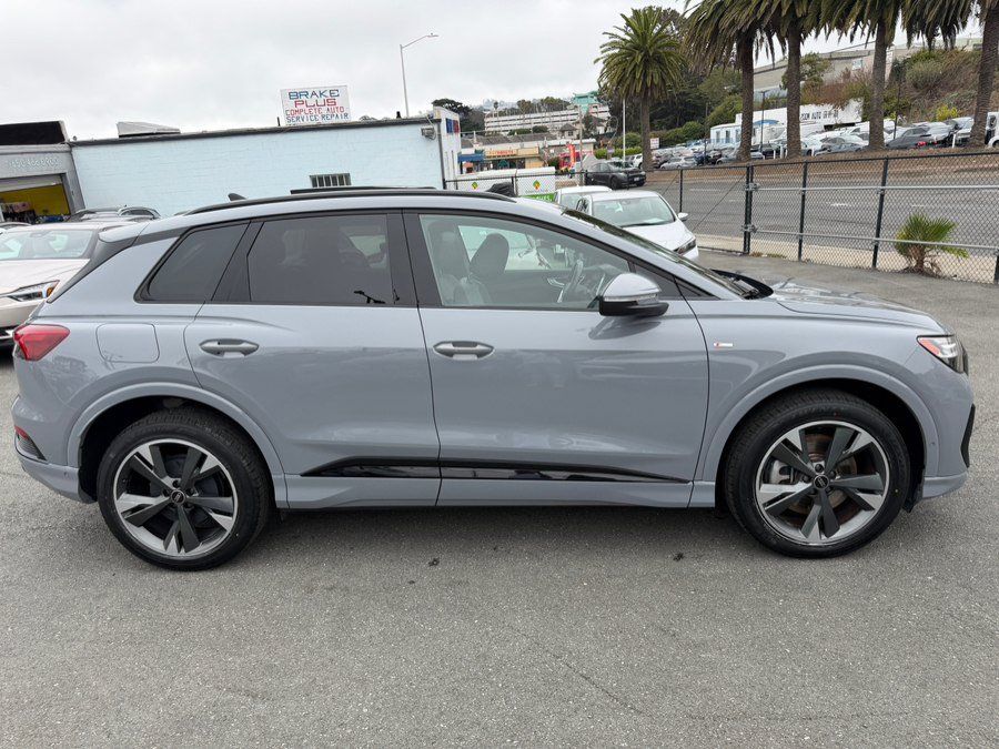 Used 2023 Audi Q4 e-tron Prestige w/ Black Optic Package AWD/4WD image 4
