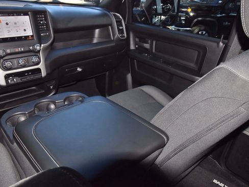 Used 2024 RAM 3500 Tradesman w/ Chrome Appearance Group image 17