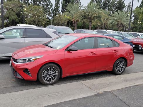 Used 2024 Kia Forte GT-Line FWD image 2