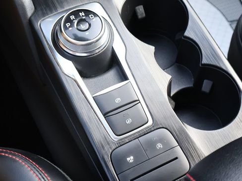 Used 2025 Ford Escape ST-Line AWD/4WD image 13