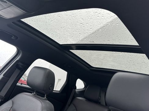 Used 2019 Chevrolet Blazer RS image 10