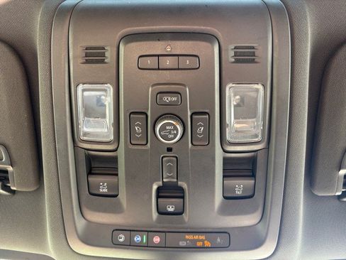 Used 2021 Chevrolet Suburban High Country AWD/4WD image 15