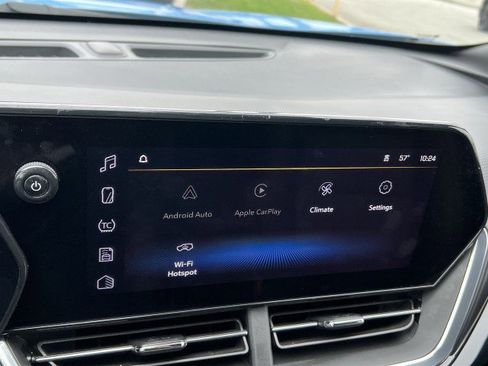 Used 2024 Chevrolet Trax RS w/ Sunroof Package image 13