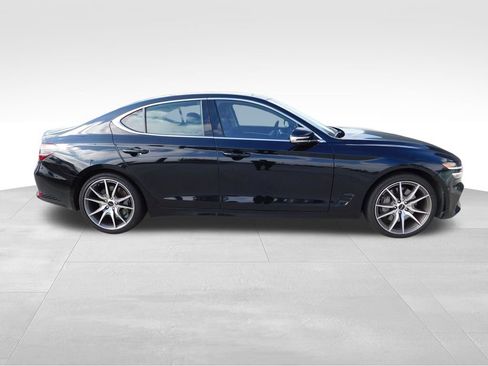 Used 2026 Genesis G70 2.5T Prestige image 9
