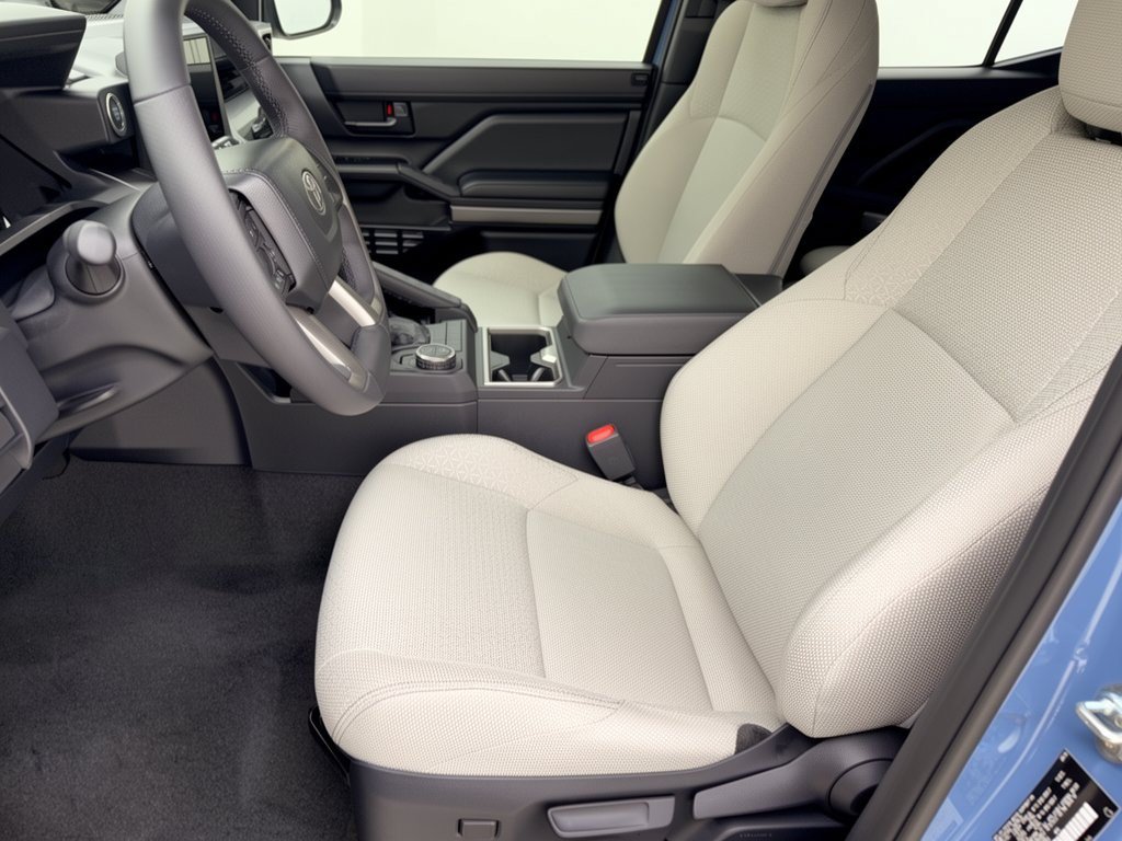 Used 2026 Toyota 4Runner SR5 RWD image 5