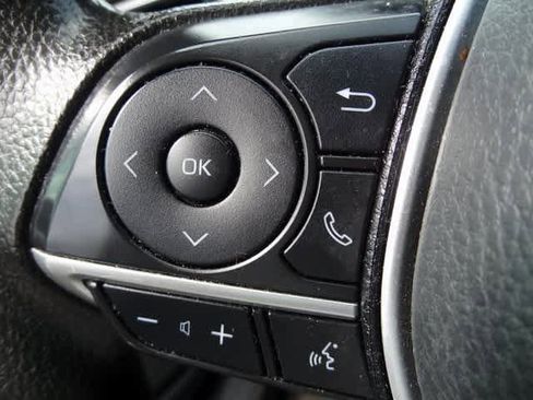 Used 2023 Toyota Camry LE image 12