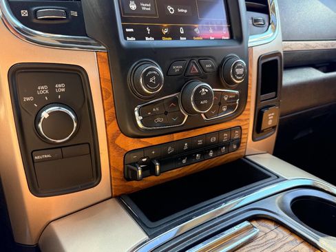 Used 2018 RAM 2500 Longhorn w/ Off Road Package image 38