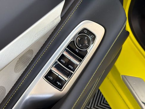Used 2023 Chevrolet Corvette Stingray Premium Conv w/ Battery Protection Package RWD image 19