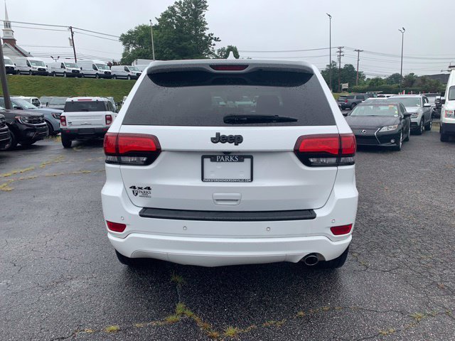 Used 2022 Jeep Grand Cherokee Laredo X AWD/4WD image 7