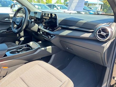 Used 2025 Chevrolet Equinox LT image 33