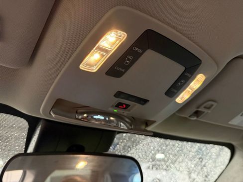 Used 2024 Toyota Sienna LE image 21