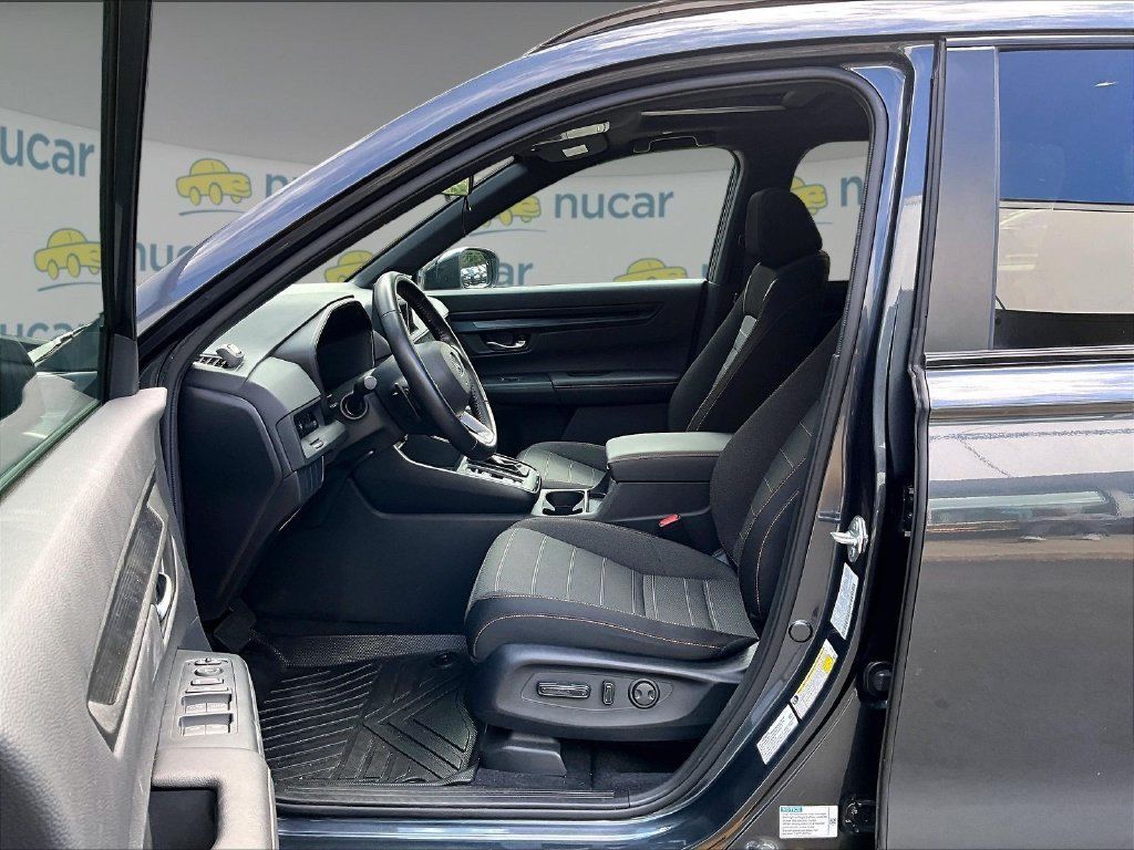 Used 2026 Honda CR-V Sport image 11