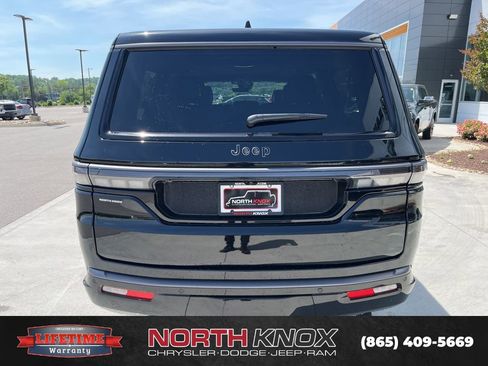 New 2026 Jeep Grand Wagoneer L 4WD image 22