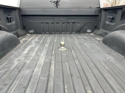 Used 2017 Ford F250 Lariat w/ FX4 Off-Road Package AWD/4WD image 33