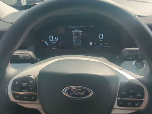 New 2026 Ford Explorer Active RWD image 26